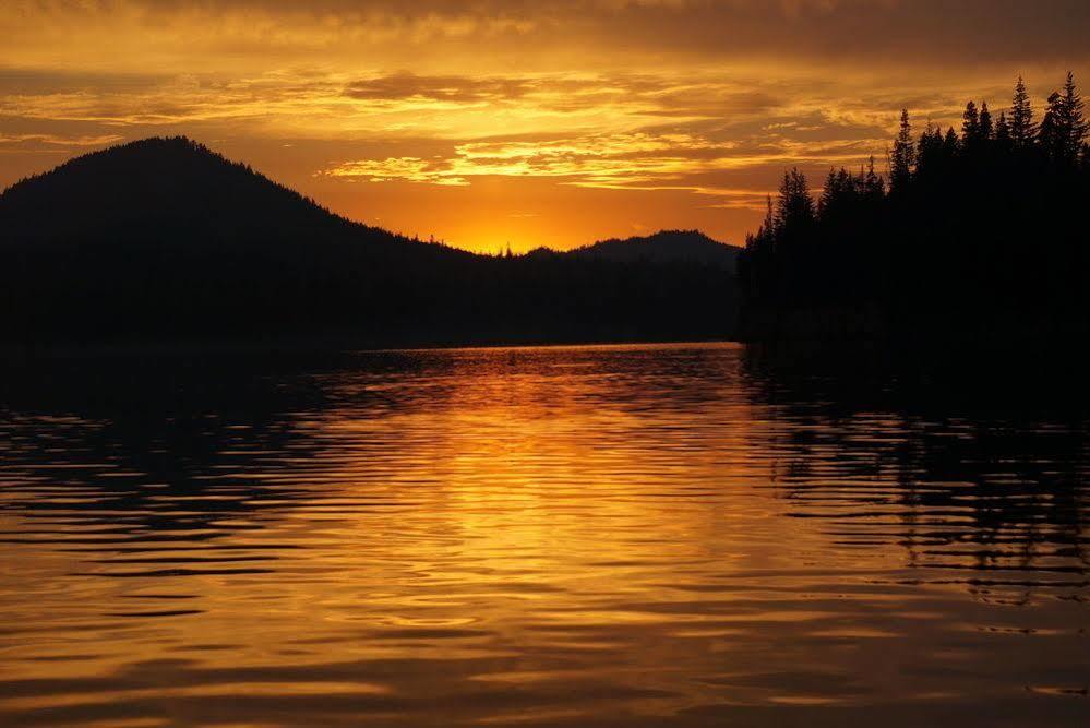Lemolo Lake Resort Chemult Eksteriør bilde